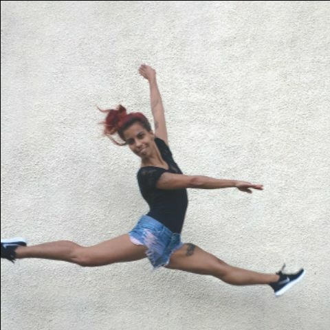 Carolina Ferreira -Dancer Profile Image